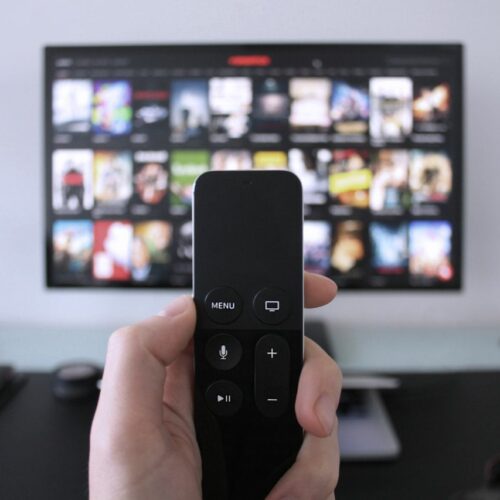 OLED czy QLED – jaki telewizor wybrać dla siebie?